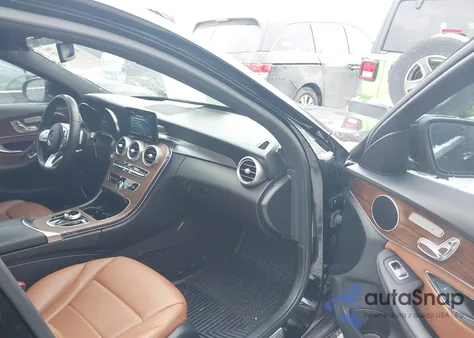 2019 Mercedes-Benz C 300 4Matic z USA, uszkodzony, nr VIN WDDWF8EB9KR514967